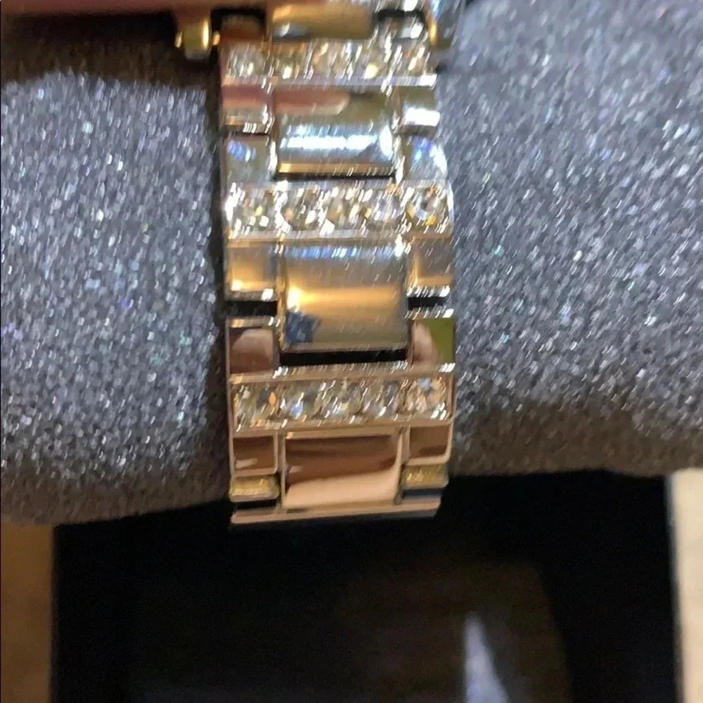New Quartz watch